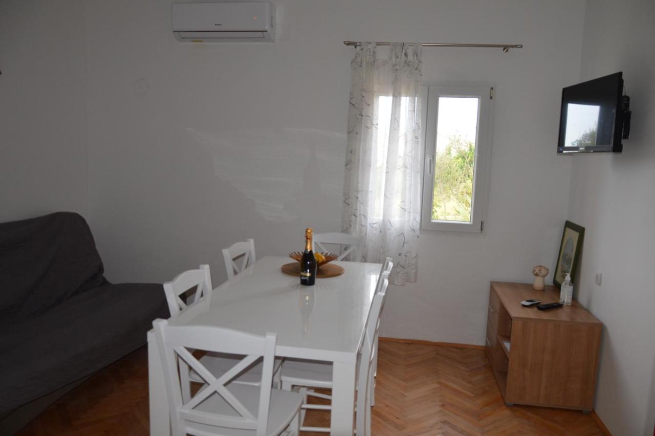 Apartments By The Sea Stara Novalja, Pag - 9396 Екстериор снимка