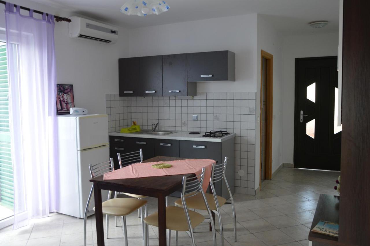 Apartments By The Sea Stara Novalja, Pag - 9396 Екстериор снимка